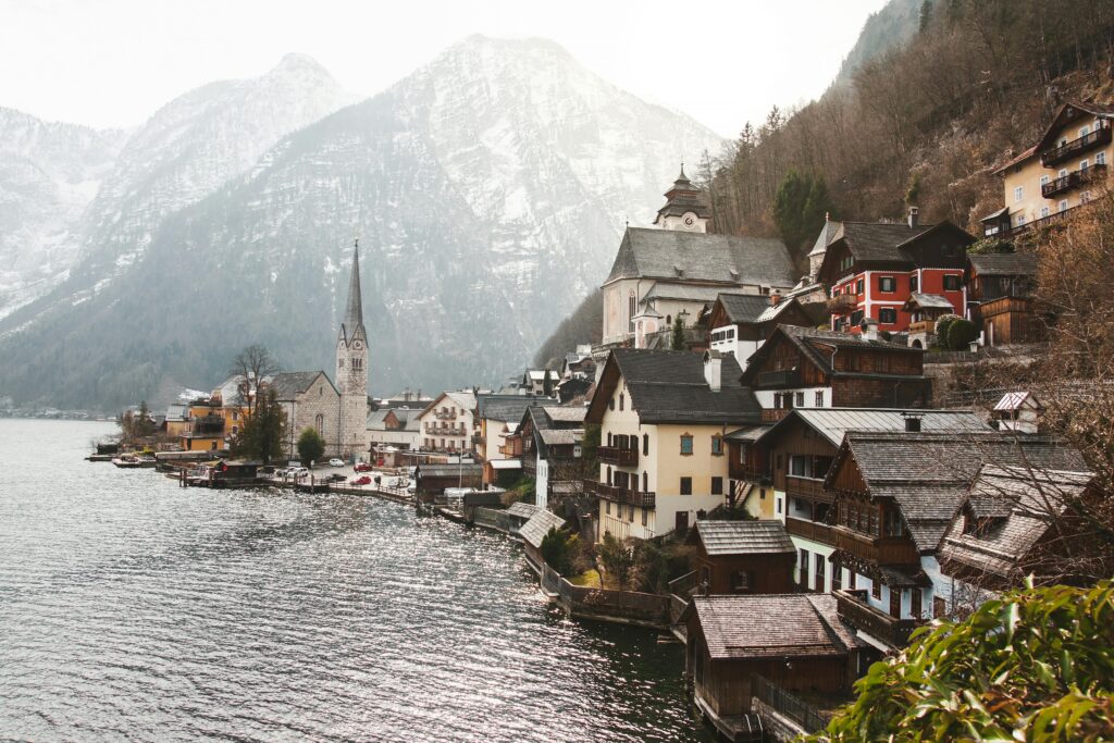 peaceful countries